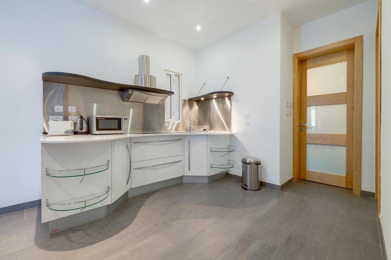 Unbeatable Location Valletta And Harbour Views Apartment Sliema Exterior foto